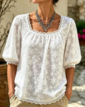 Blusa de EncajeAvelia